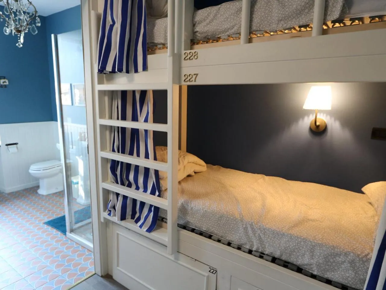 Grand Hostel Coconut ميلان إيطاليا
